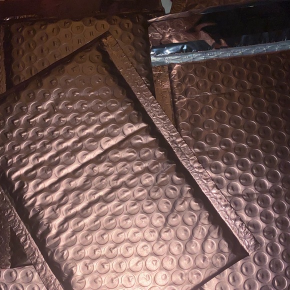 20 Metallic Bronze Bubble Mailers 4x8 Padded Shipping Envelopes Self Sealing - Picture 1 of 5